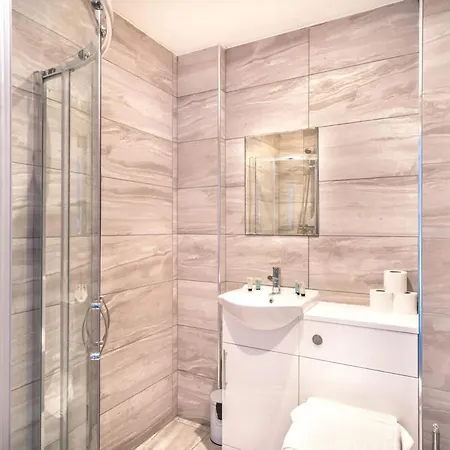Contemporary 1 Bed Apartment In Central Preston Preston  Exterior photo