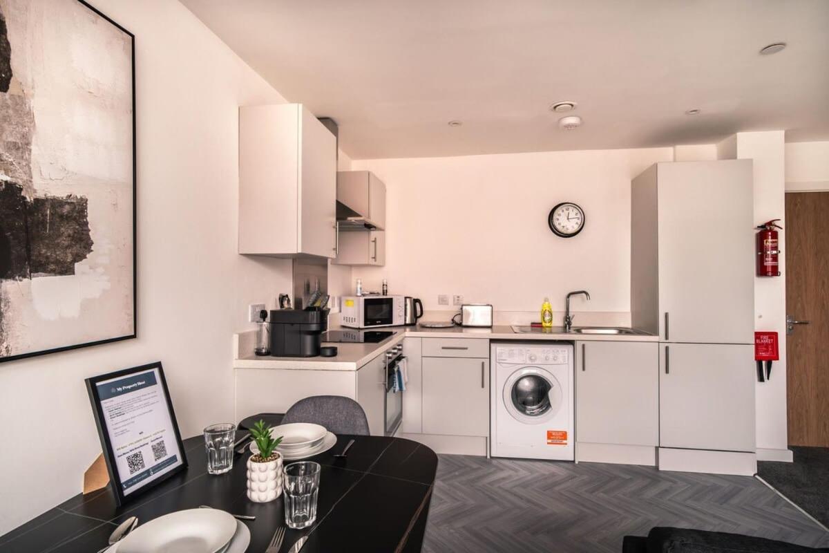Contemporary 1 Bed In Preston